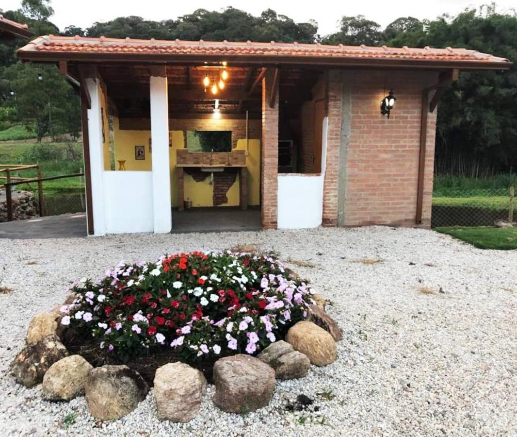 Sitio No Interior De Sp Para Curtir A Natureza Агуас да Прата Екстериор снимка