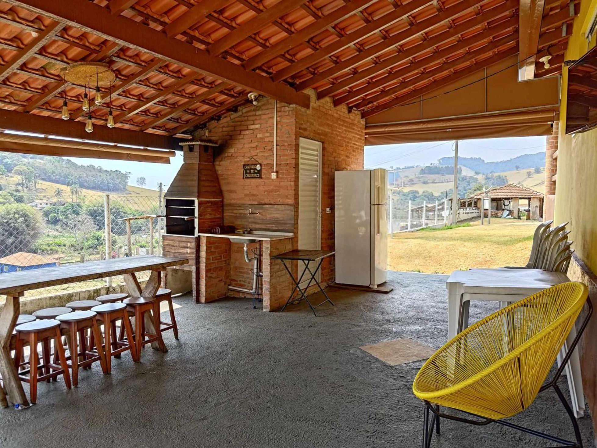 Sitio No Interior De Sp Para Curtir A Natureza Агуас да Прата Стая снимка